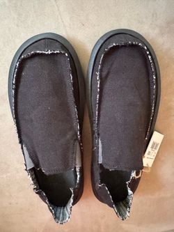 Sanuk Black Canvas Slip-On Shoes US men’s size 12