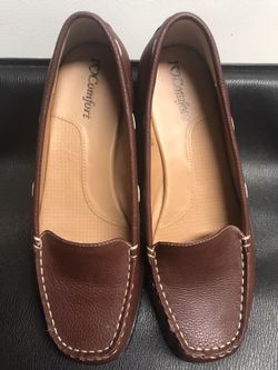 I love comfort slip-on shoe size 8M