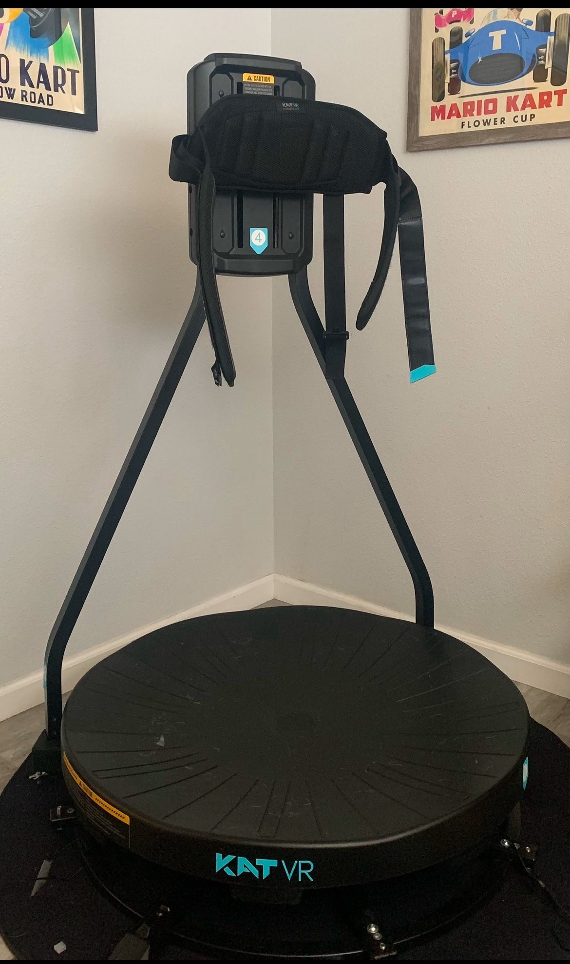 Kat Walk c Virtual Reality Treadmill
