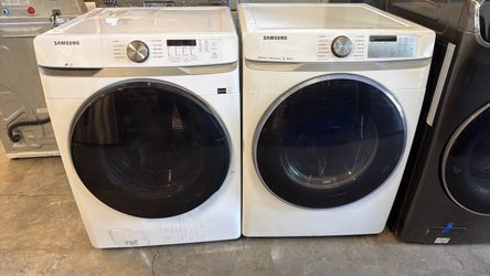 Samsung Set Of Washer and Dryer