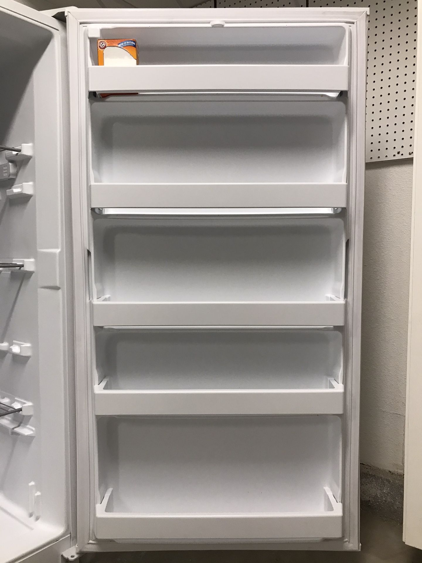 Whirlpool Upright Freezer With LED Lighting Model WZF34X16DW for Sale in San Diego, CA OfferUp