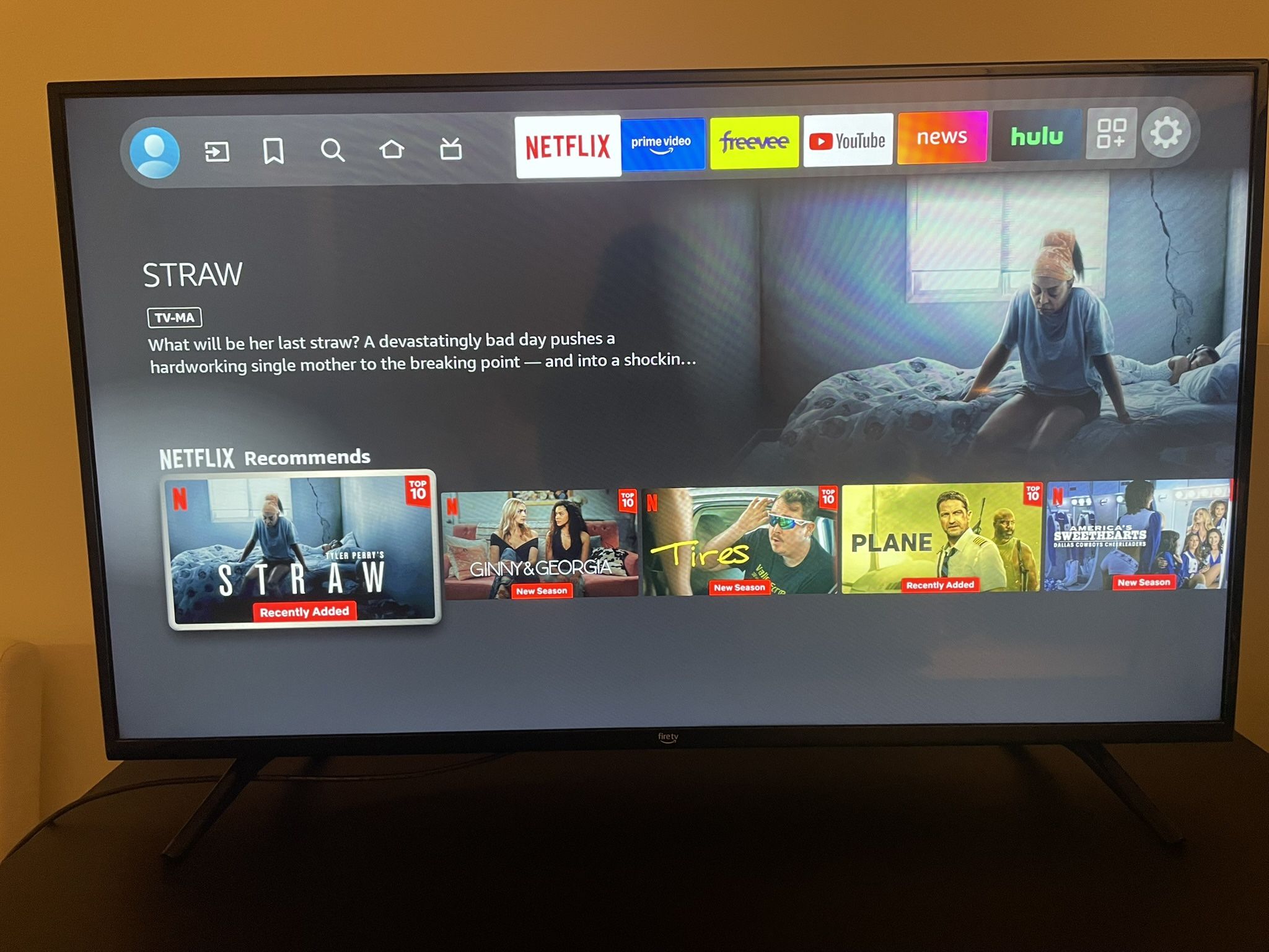 Amazon Fire TV 43" 4-Series 4K UHD Smart TV