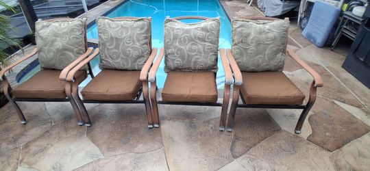 Strong wide XL outdoor Chairs all aluminum 💪 no rust includes cushions👍 pool deck spa patio garden