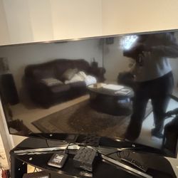 Samsung TV 55” $100