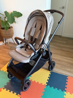 Nuna Swiv Stroller