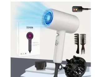 Hair Dryer With 2 attachments