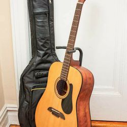 Mnt Alvarez RD-120 Spruce Top Acoustic Guitar & Gigbag