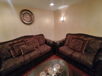 Traditional Ornate Sofa and Loveseat Set