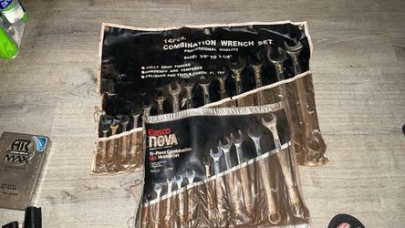 Combination wrench sets