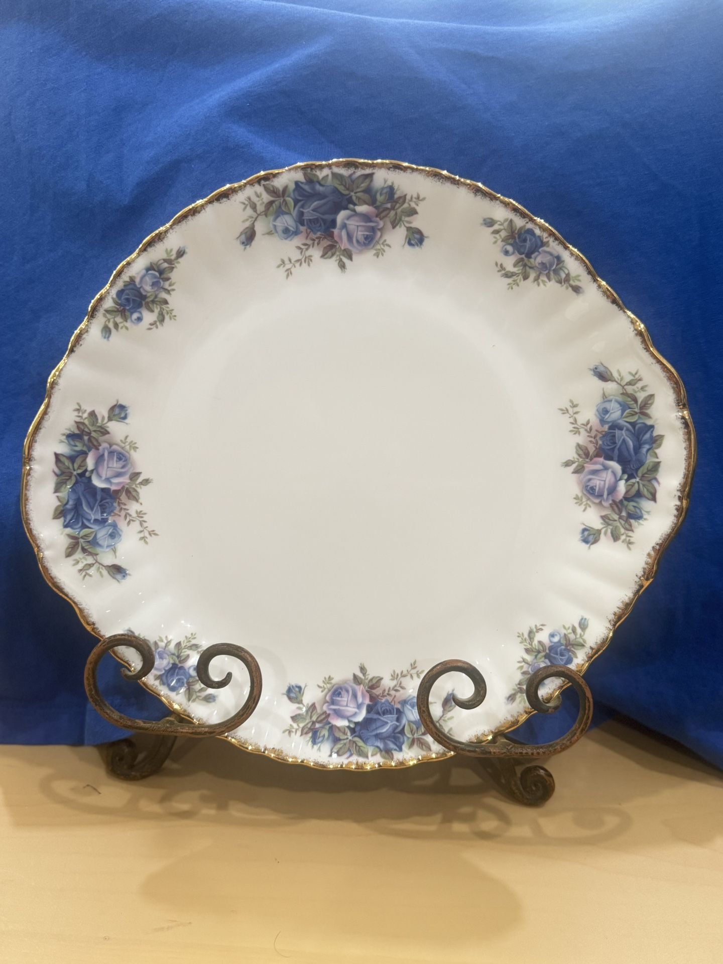 Gorgeous Rare Royal Albert Moonlight Rose 10.5” Cake Plate Excellent Condition