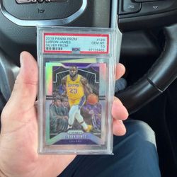LeBron James 2019 Panini Prizm Silver PSA 10