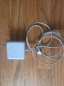 Apple MacBook MagSafe Power Adapter