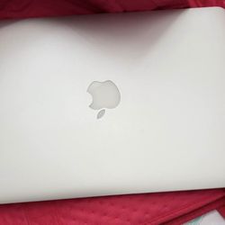 MacBook Air 13”, 2015