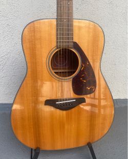 AVAILABLE Yamaha FG-700S Acoustic Guitar - Read the details BEFORE you message me, please!