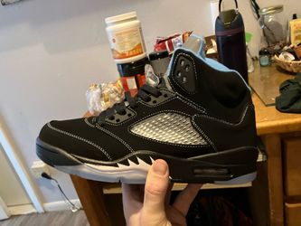 Black Carolina 5s