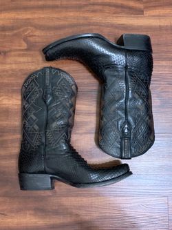 MAHUESTIC PYTHON BLACK NARROW SQUARE TOE -NAE0601