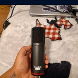 Scarlett Studio Microphone