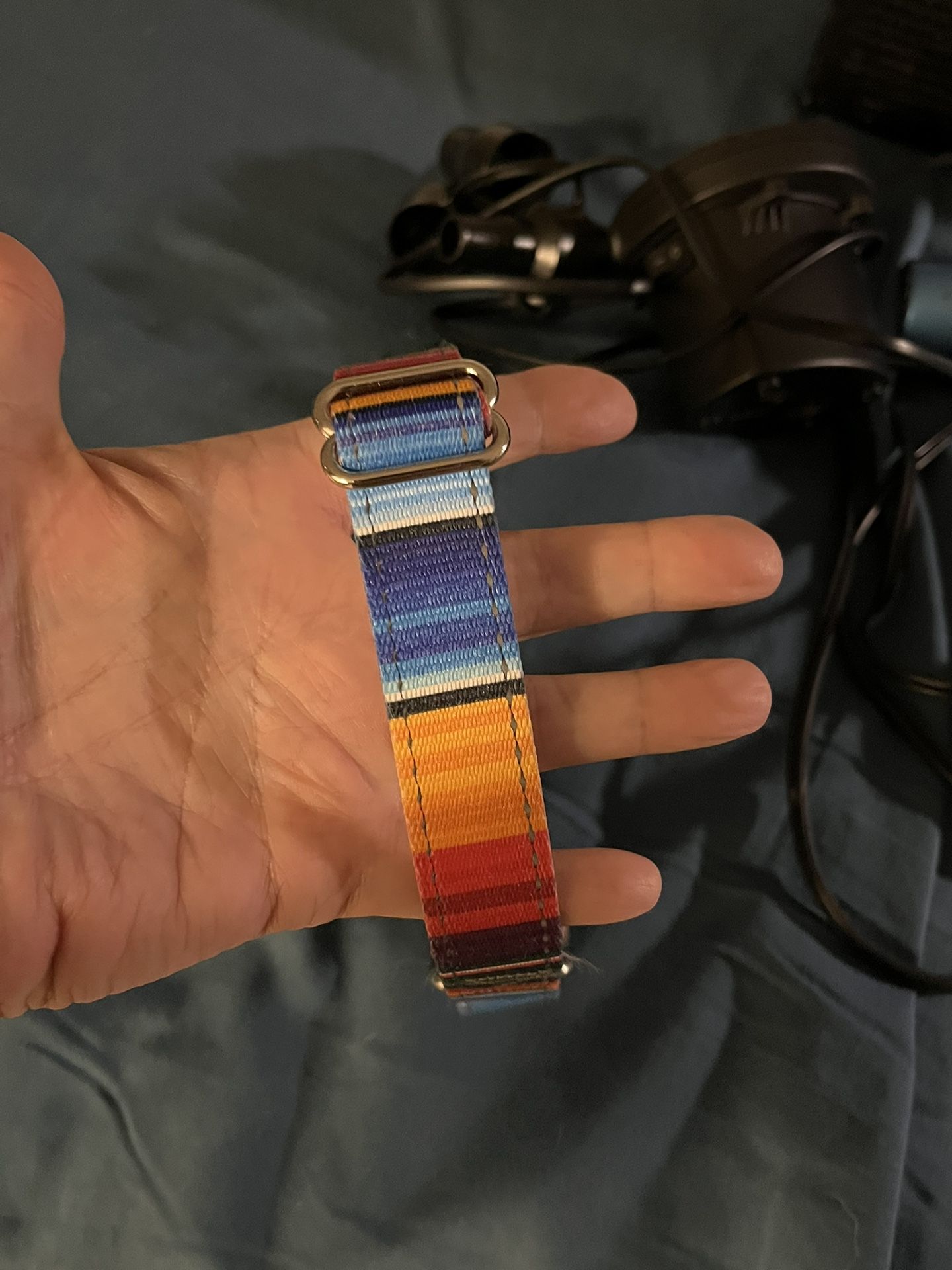 Brand new no escape, martingale collar