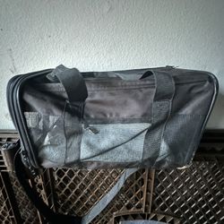 Amazon Basics Dog Carrier 