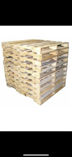 Wood pallets 