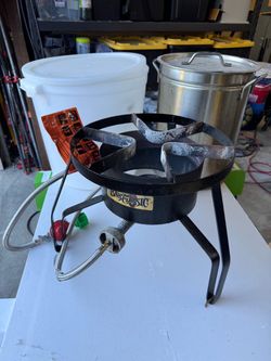 Bayou Classic Outdoor Propane Turkey Fryer