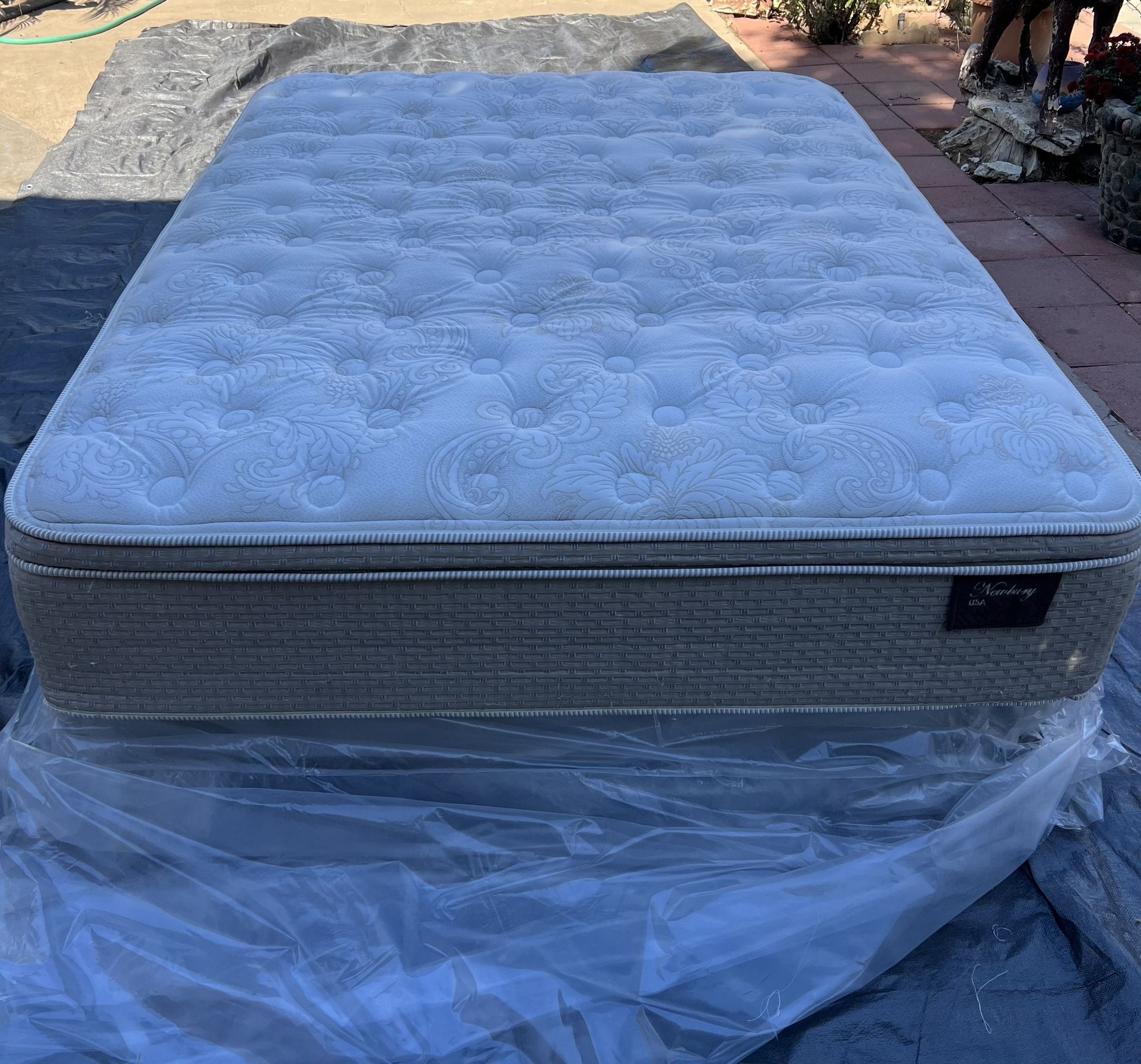 Queen Pillowtop Mattress ONLY