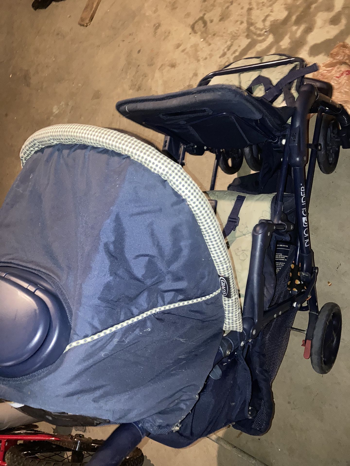 Double stroller for two kids