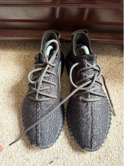 Yeezy pirate black. Size 10