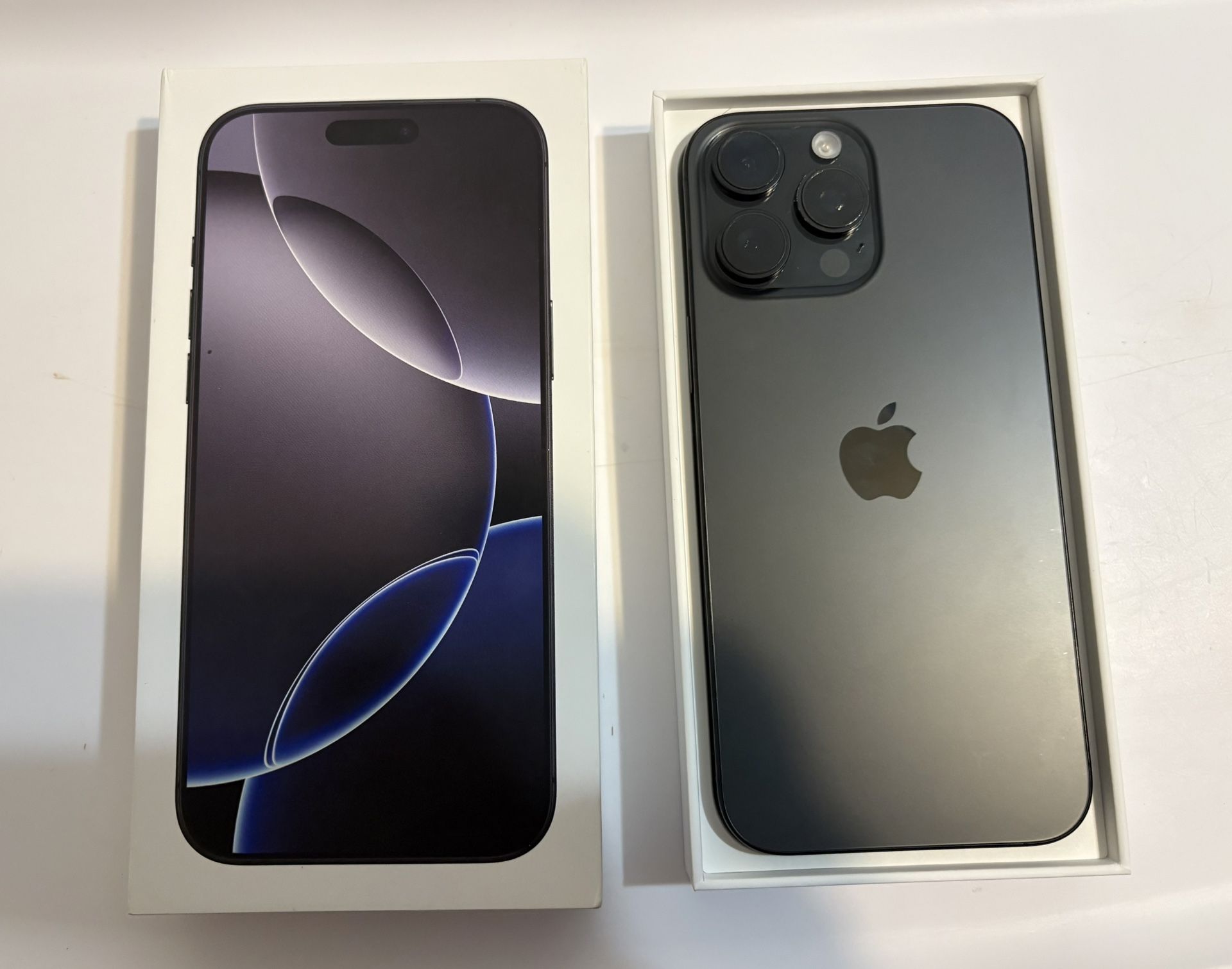 Apple iPhone 16 Pro Max Black Titanium 512 GB Unlocked For Sale 