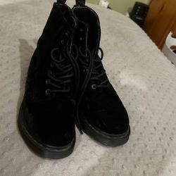 Doc Martens Size 7-7.5 Black Velvet Boot