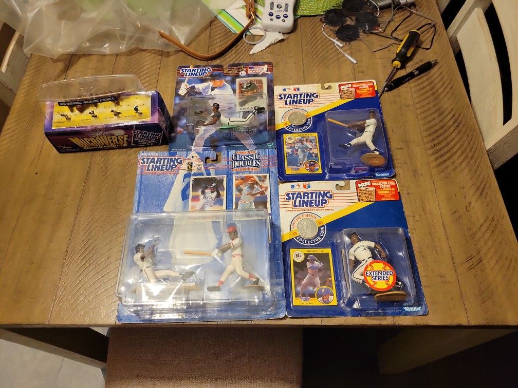 Ken Griffey Jr. Set Of 5 Packages And 9 Figures