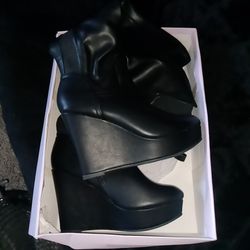 Nice long knee boots