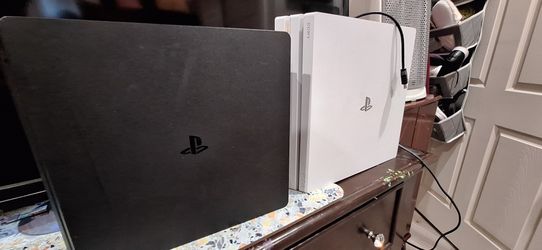 2 Ps4 Slim And Pro On 9.00 Hen For Sell