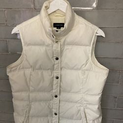 Lands’ End Ladies’ Ivory Puffer Vest - Size Medium 