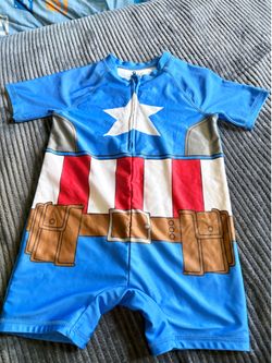 Swimsuit wear boys size 5T