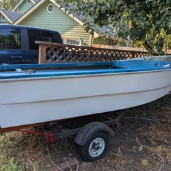 Fiberglass Runabout Boat 