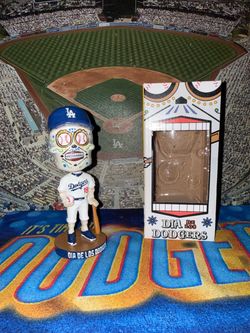 Dodgers day of the dead Bobbleheads bobble heads bobble head bobblehead