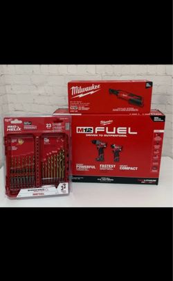 Milwaukee M12 tool combo 3497-22 hammer drill/impiact driver 2457-20 ratchet