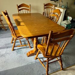 Expandable Solid Oak Dining Table And Drysink Set