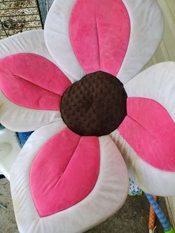 Infant blooming bath lotus