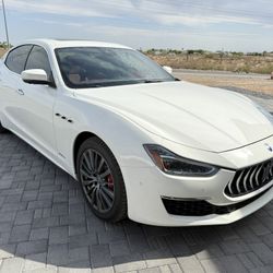 2018 Maserati Ghibli
