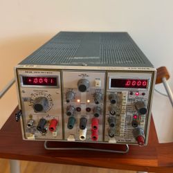 Tektronix  Volt Ohm Amp / DC / AC. &  Frequently Counter 