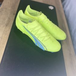 Puma Ultimate Soccer Cleats 9.5