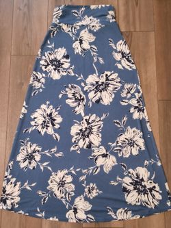 GILLI Women's Blue Flowy Floral Maxi Skirt Size Small Stretchy