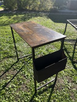 Desk 32 Inch Minimalist Artesian