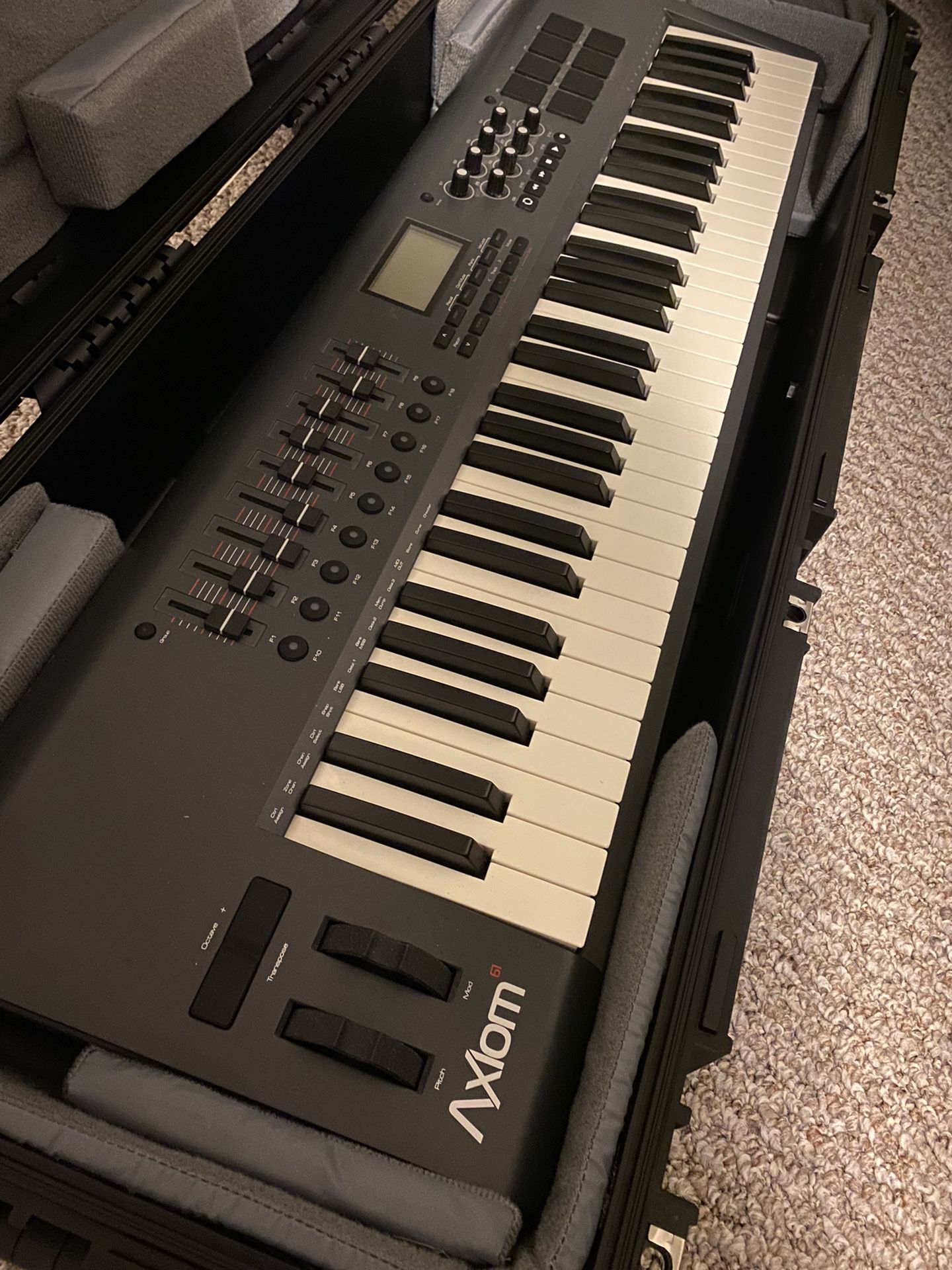 Axiom 61 Midi Keyboard