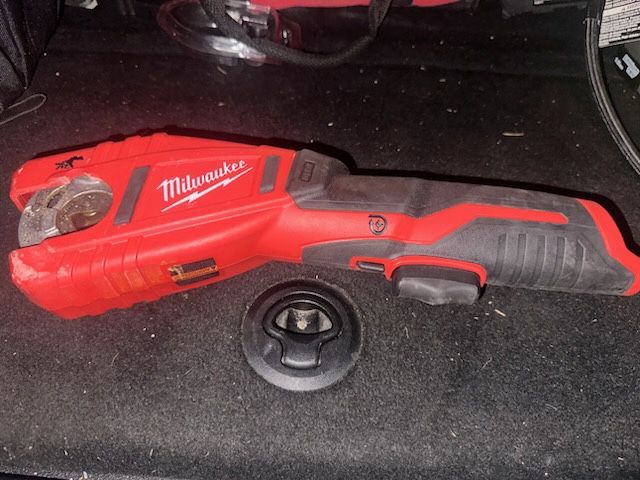 Milwaukee M12 Copper Cutter Tool
