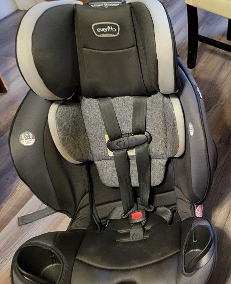 Evenflo Everystage CAR Seat - Great for new Parents, Grandparents,  etc!