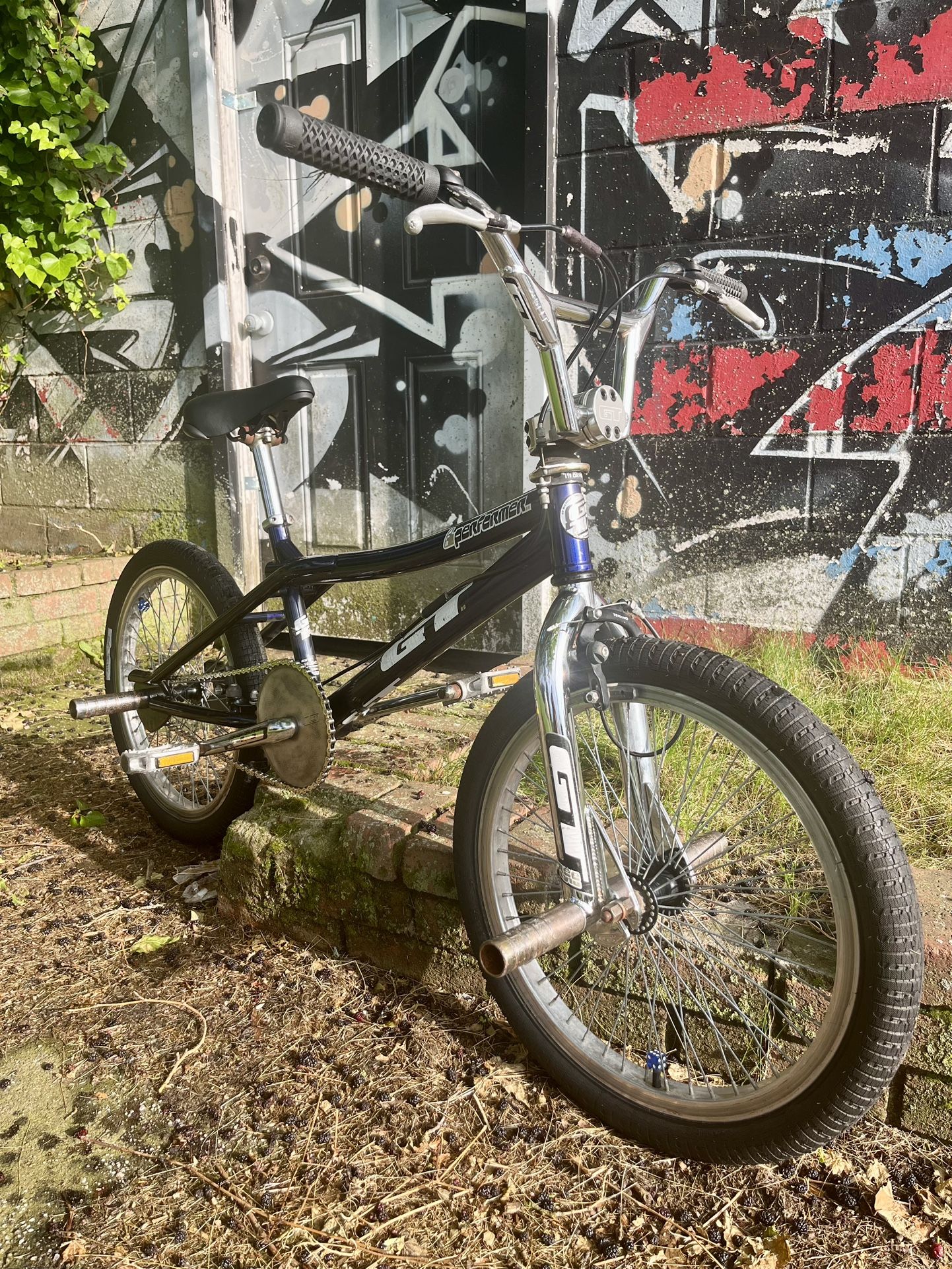 2000 Gt Pro Performer 20” BMX Bike