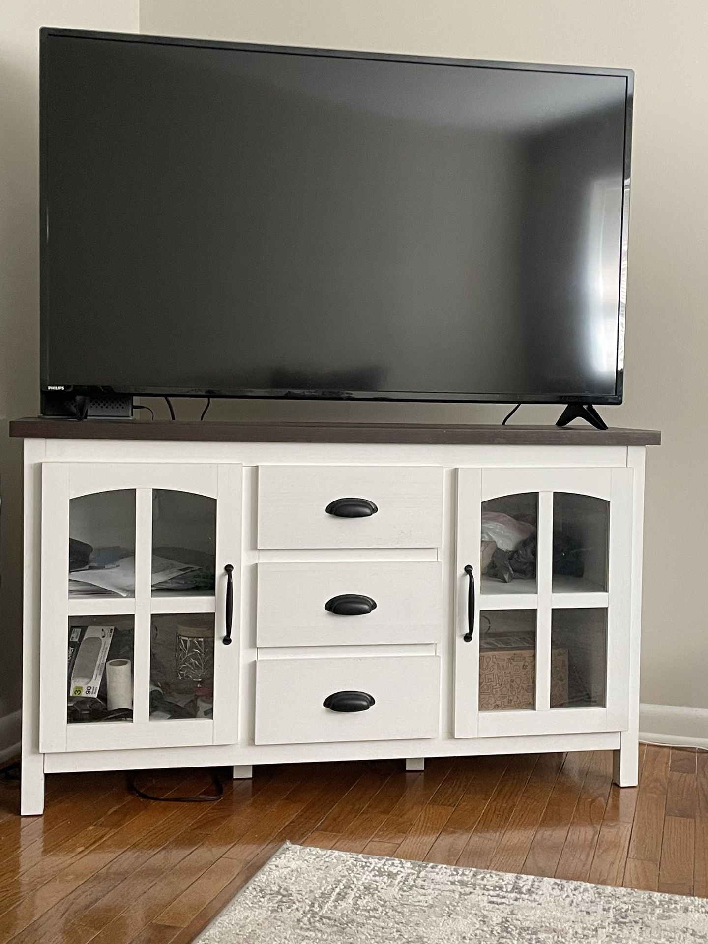Selling Both Tv And Tv Console